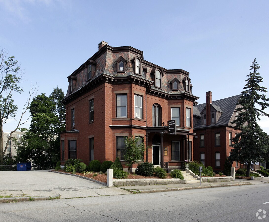 23 Harvard St, Worcester, MA 01609 UK