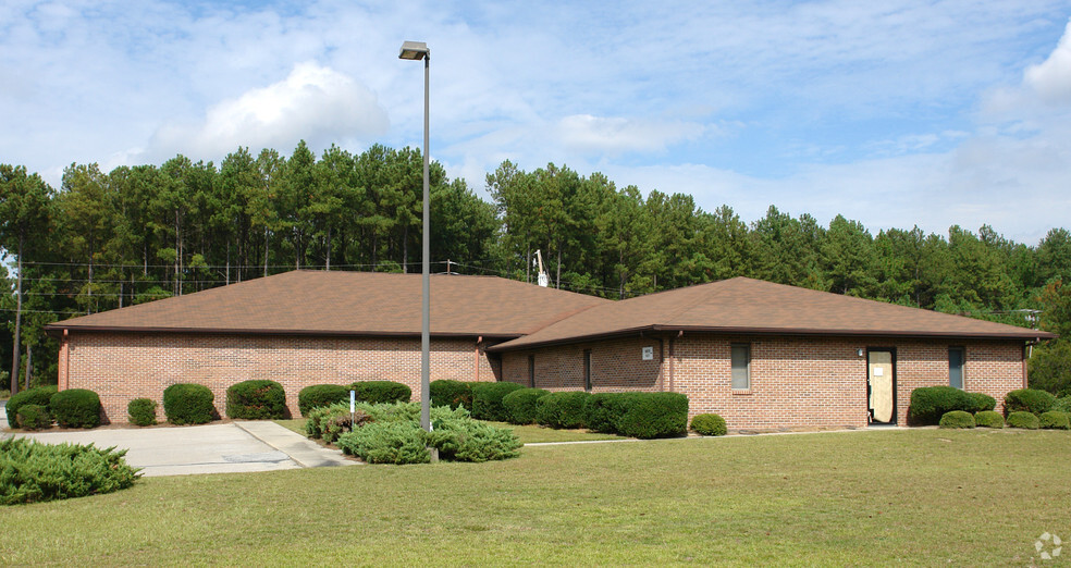 220 Business Park Blvd, Columbia, SC for rent - Primary Photo - Image 1 of 3