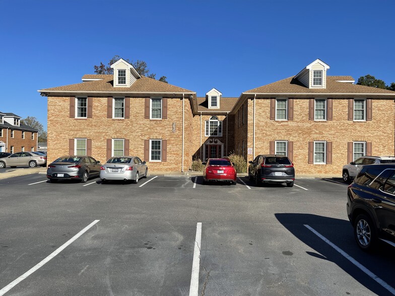 3630 S Plaza Trl, Virginia Beach, VA for rent - Building Photo - Image 1 of 13