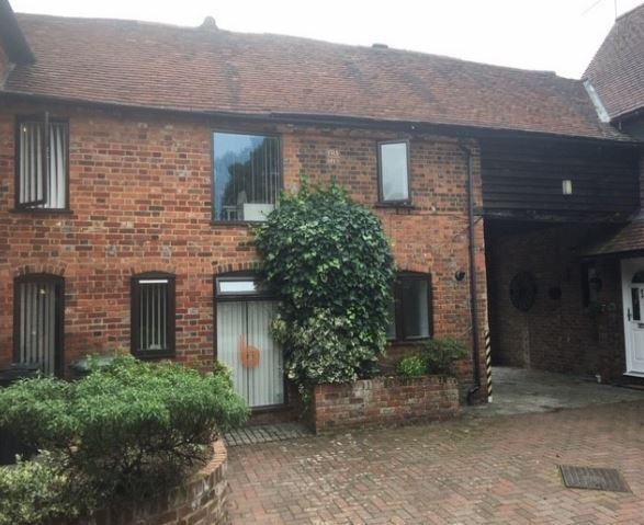 8 Adam Ct, Henley On Thames for sale Building Photo- Image 1 of 1