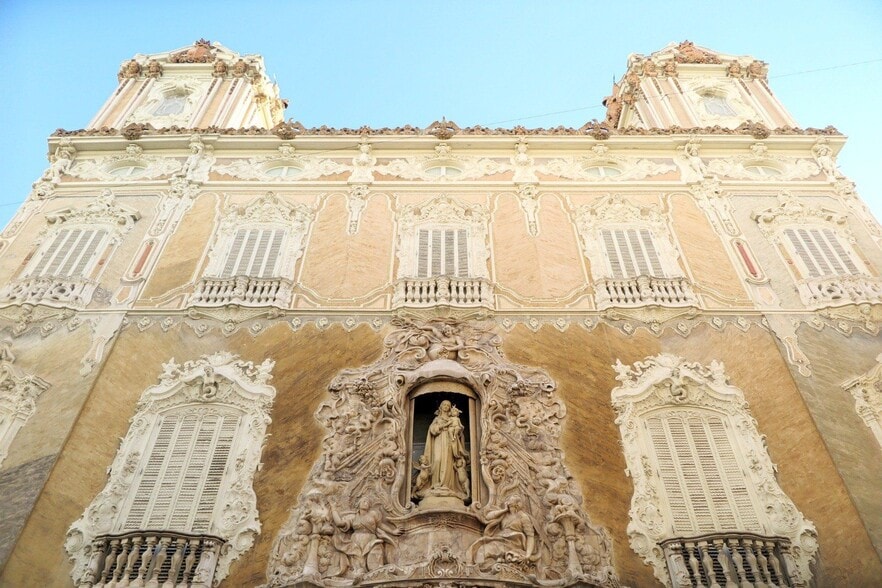 Retail in València, Valencia to rent - Building Photo - Image 2 of 20