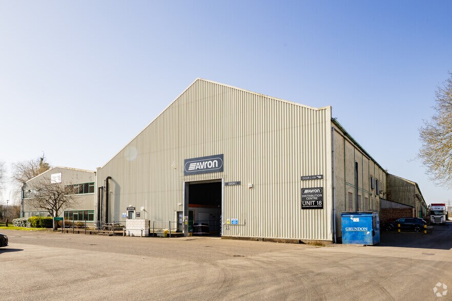 Colthrop Ln, Thatcham for sale - Primary Photo - Image 1 of 1