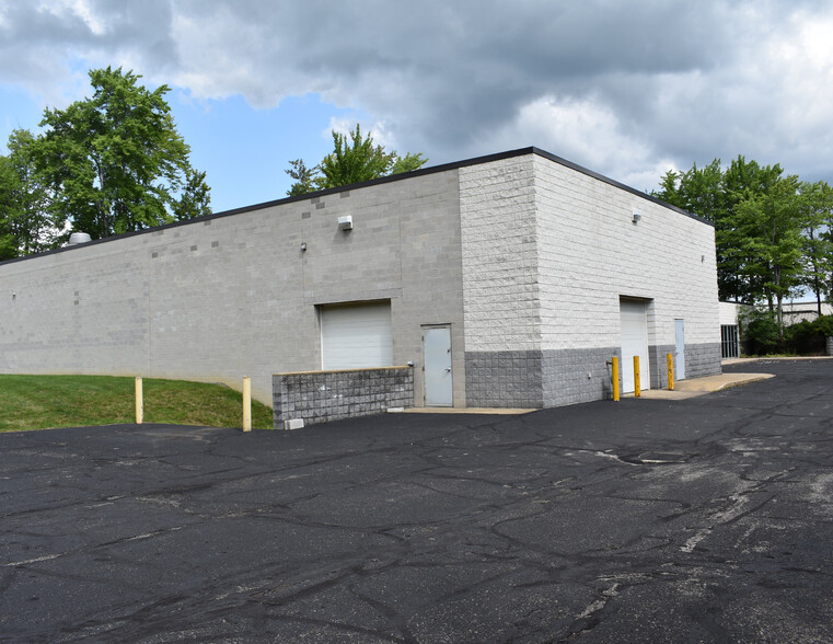 2398 E Enterprise Pky, Twinsburg, OH for sale - Building Photo - Image 3 of 9