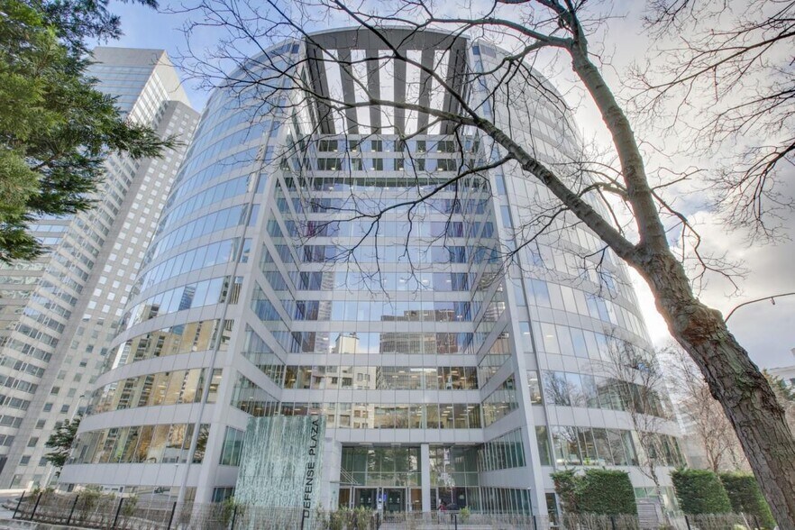 23-27 Rue Delariviere Lefoullon, Puteaux to rent - Building Photo - Image 1 of 16