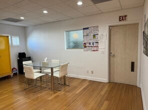 7010-7012 Reseda Blvd, Reseda, CA to rent Interior Photo- Image 2 of 4