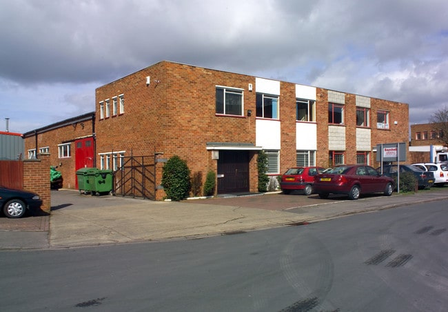 More details for 6-8 Arkwright Rd, Bicester - Industrial for Sale