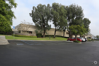 More details for 380-384 Clinton St, Costa Mesa, CA - Industrial for Rent