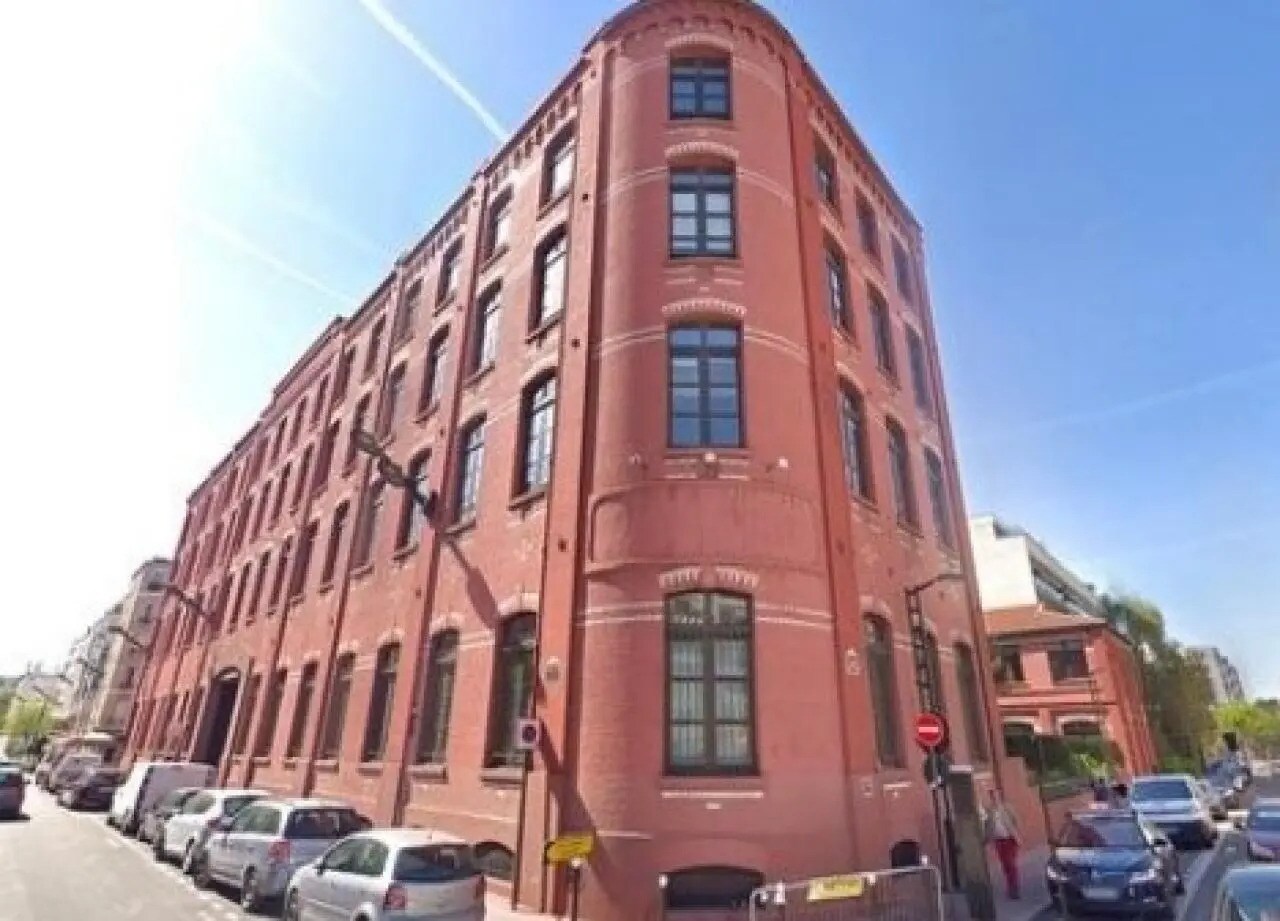 Office in Levallois-Perret to rent Building Photo- Image 1 of 9