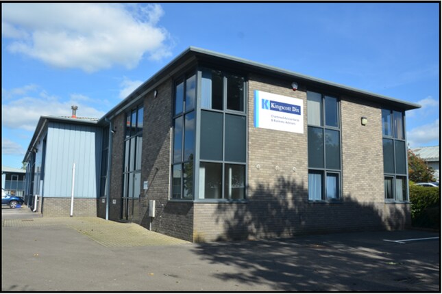 Stella Way, Bishops Cleeve to rent - Building Photo - Image 2 of 2