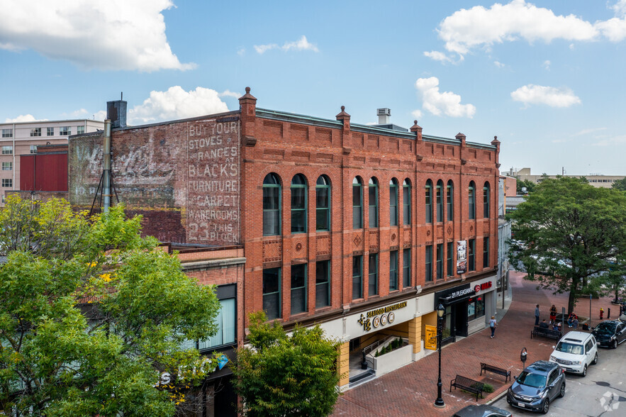 21 Pleasant St, Malden, MA for rent - Building Photo - Image 1 of 19