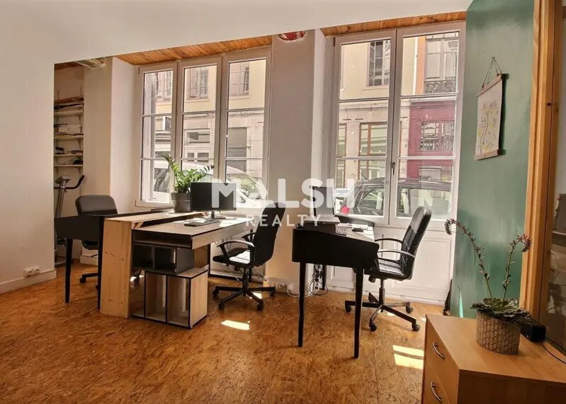 Build-to-Rent in Lyon for sale - Interior Photo - Image 3 of 7