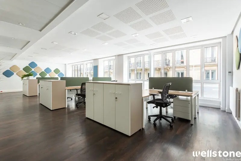 Location Bureaux 215 m² - Photo 1