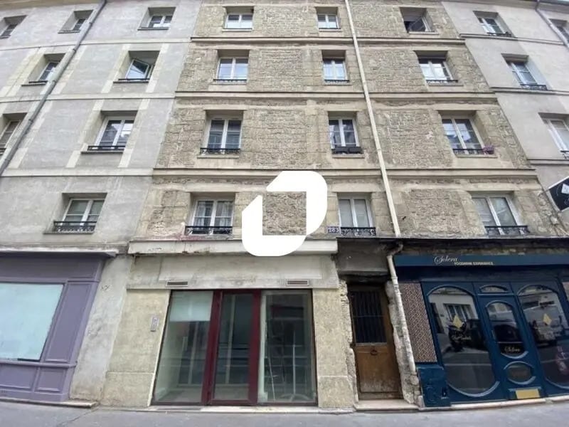 Retail in Paris for sale Building Photo- Image 1 of 7