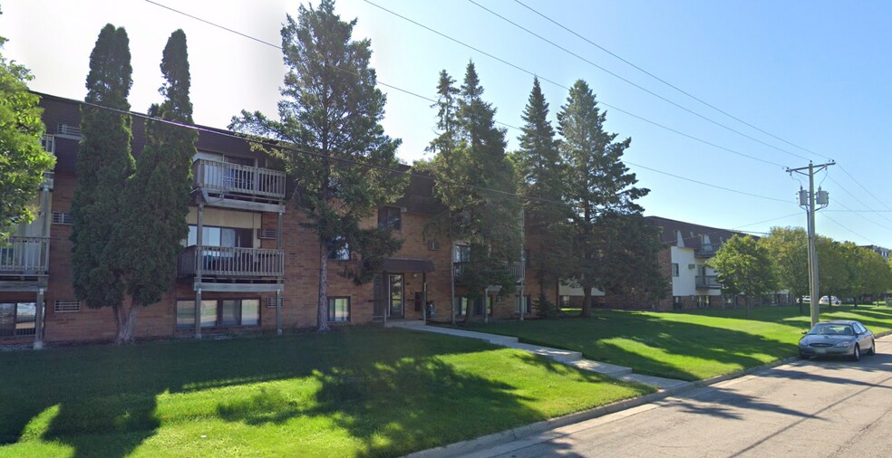 1999 Hartle Ave, Owatonna 55060 Clifton Apartments UK
