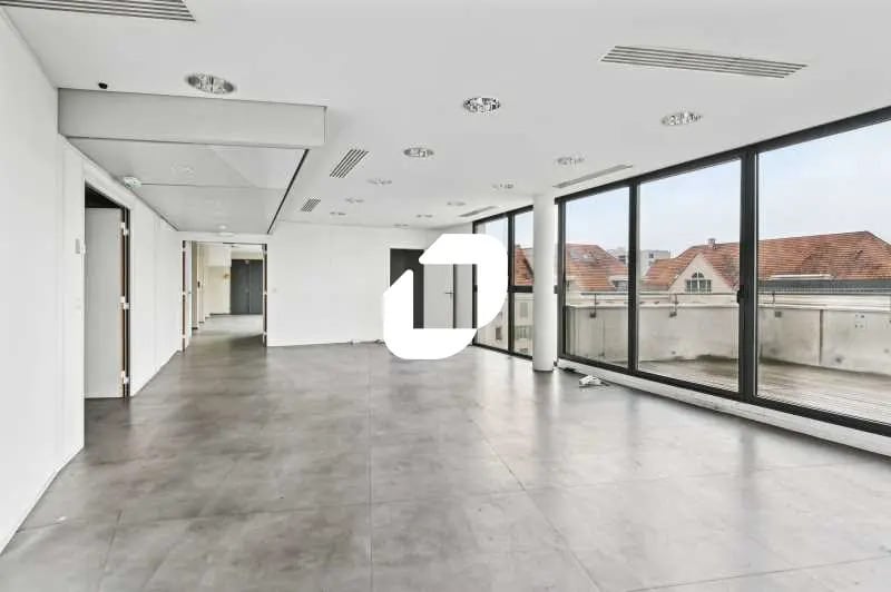 45-53 Avenue Paul Doumer, Rueil-Malmaison for sale Building Photo- Image 1 of 12