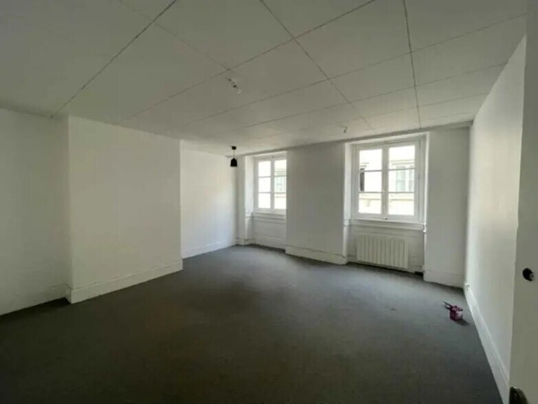 Office in Lyon to rent - Interior Photo - Image 3 of 14