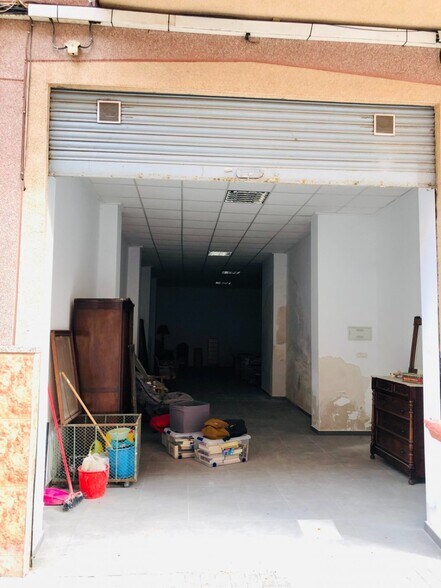 Carrer Clemente Gonzálvez Valls, 45, Elche, Alicante to rent - Primary Photo - Image 1 of 11