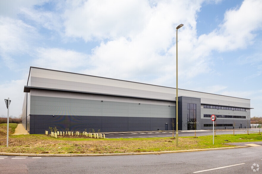 Frontier Park, Banbury to rent - Building Photo - Image 2 of 2