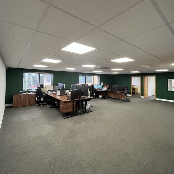 20-21 Wetmore Rd, Burton On Trent for sale - Building Photo - Image 2 of 7