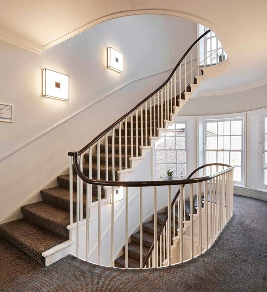 10 Clifton, York for sale - Interior Photo - Image 3 of 9