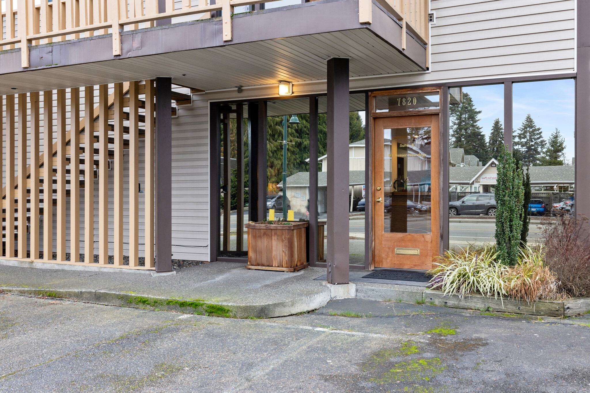 7820-7822 27th St W, University Place, WA for sale Interior Photo- Image 1 of 7