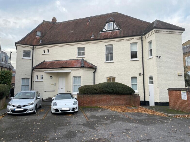 2 Kings Rd, Windsor for sale - Building Photo - Image 1 of 1