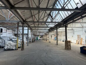 461 St. Saviours Rd, Leicester to rent Interior Photo- Image 1 of 4