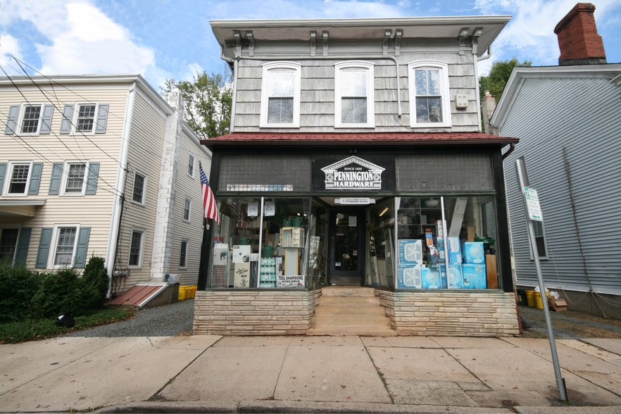 15 W Delaware Ave, Pennington, NJ 08534 UK