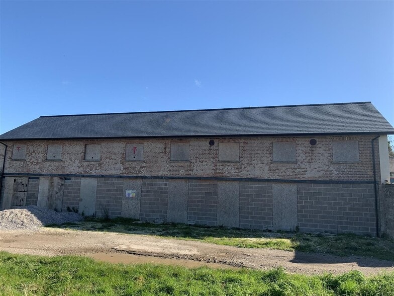Little England, Blandford Forum to rent - Building Photo - Image 2 of 4