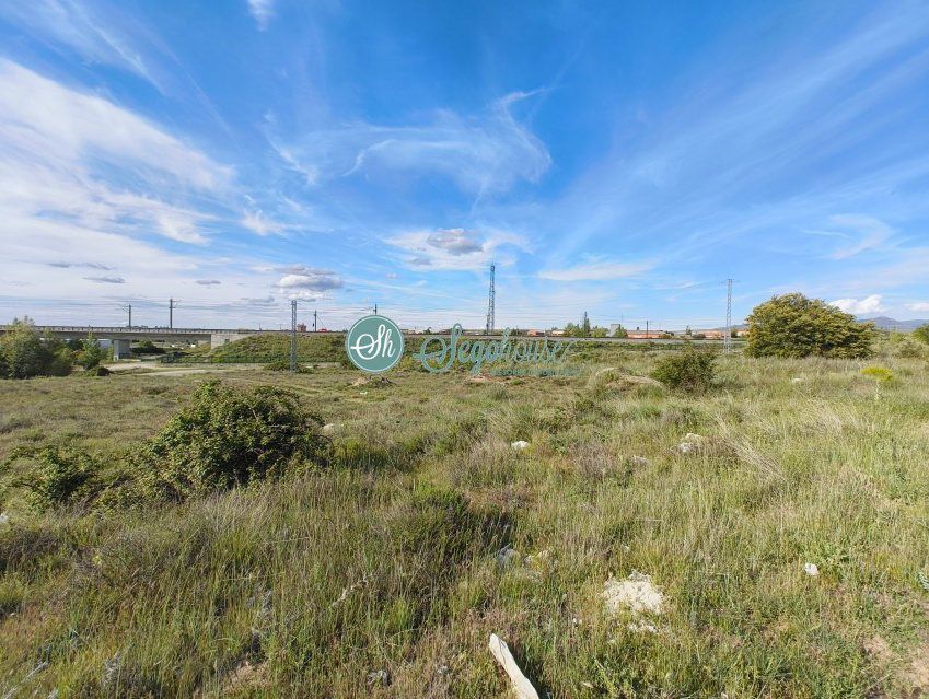 Land in Segovia, Segovia for sale Building Photo- Image 1 of 11