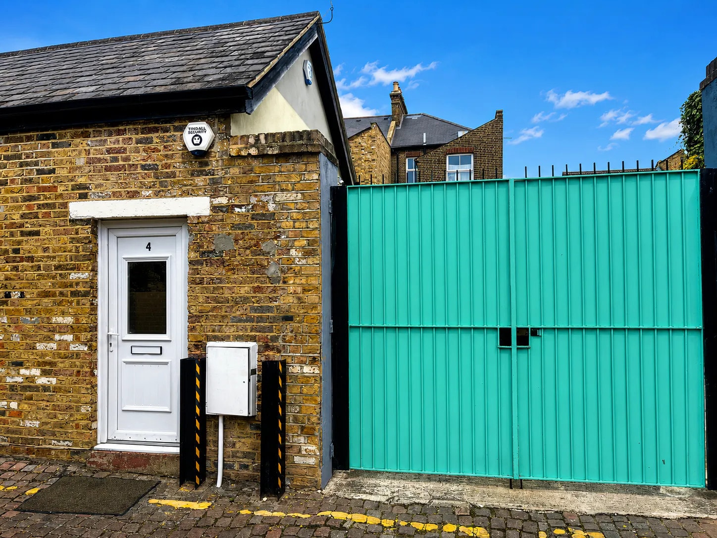4-5 Broadway Ct, London to rent Building Photo- Image 1 of 13