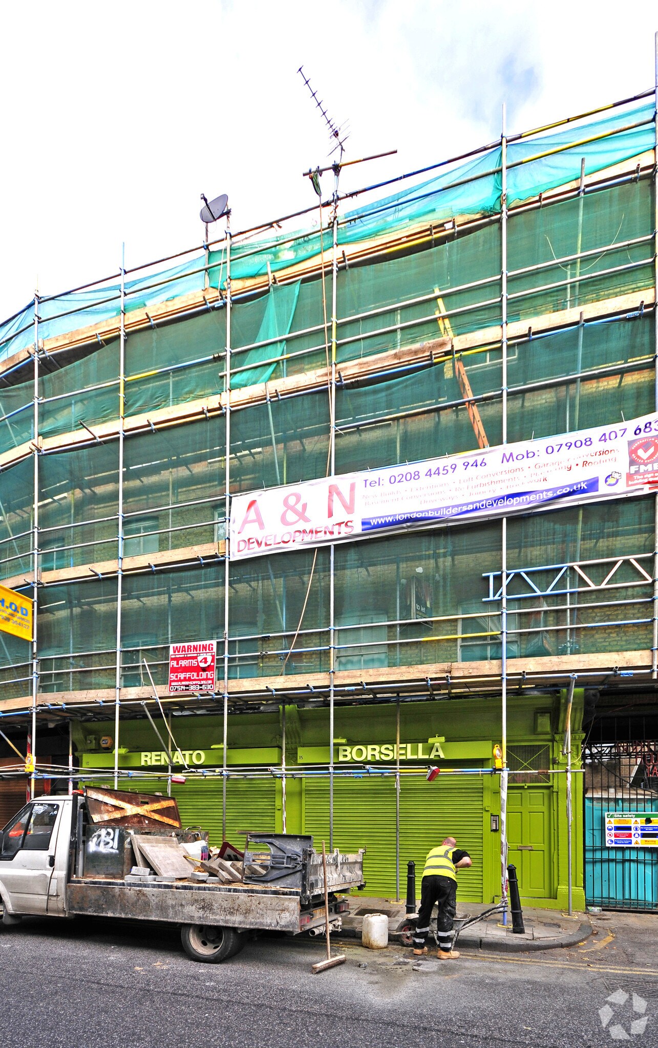 13-15 Hackney Rd, London for sale Primary Photo- Image 1 of 1