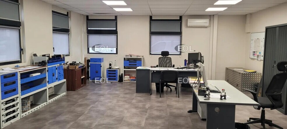 Light Industrial in Villefranche-sur-Saône to rent - Interior Photo - Image 3 of 4