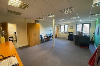 Mitre Way, Battle to rent Interior Photo- Image 2 of 9