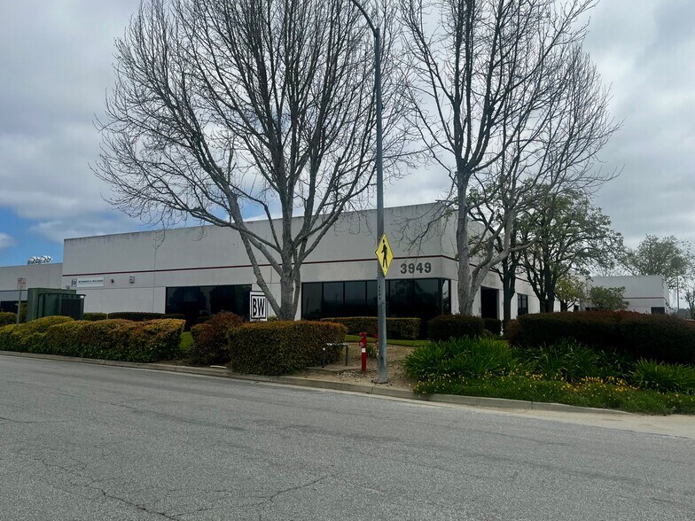 3949 Research Park Ct, Soquel 95073 Light Industrial for Rent