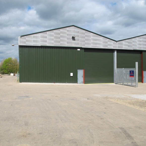 Drayton Manor Dr, Stratford Upon Avon, CV37 9RQ UK