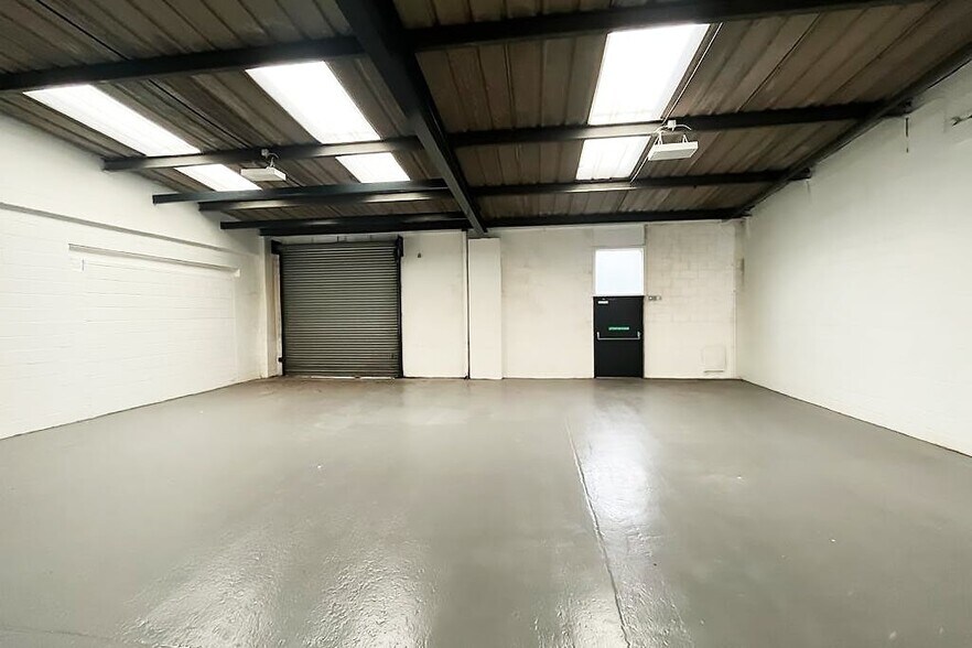 18-20 Westgarth Pl, East Kilbride for sale - Building Photo - Image 1 of 1