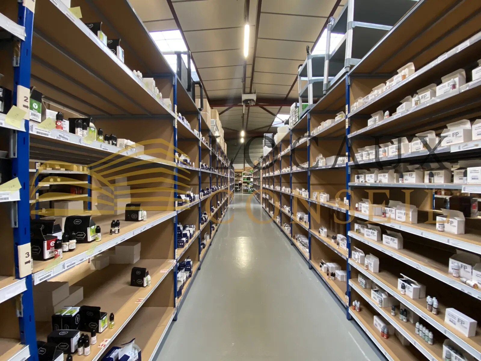 Light Industrial in Sartrouville to rent Interior Photo- Image 1 of 12