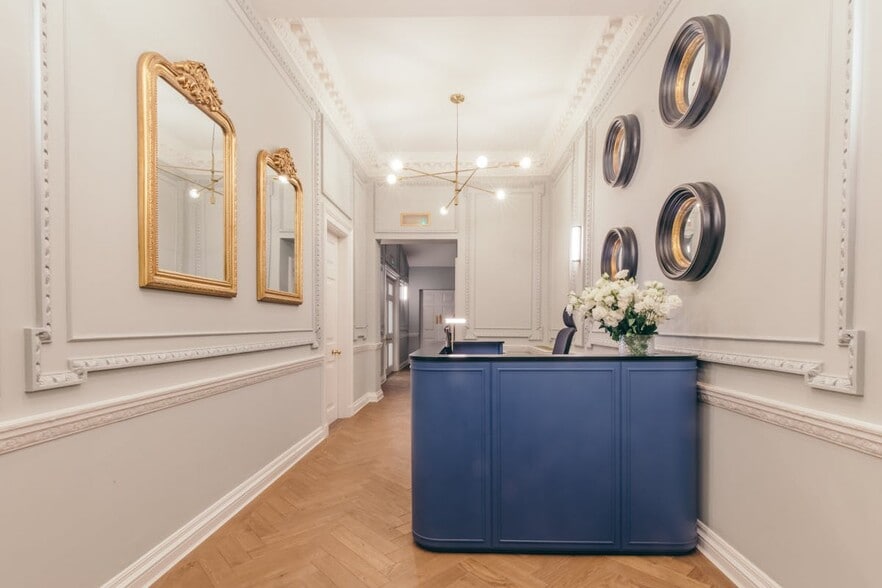 25 Upper Brook St, London to rent - Interior Photo - Image 2 of 7