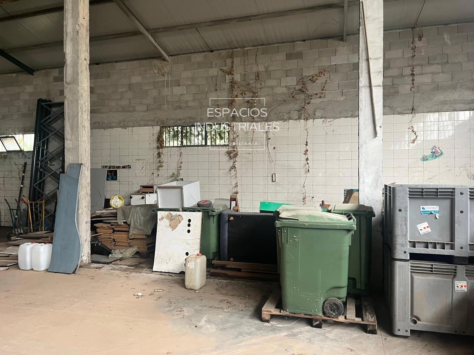 Industrial in Valdemoro, Madrid for sale Primary Photo- Image 1 of 9