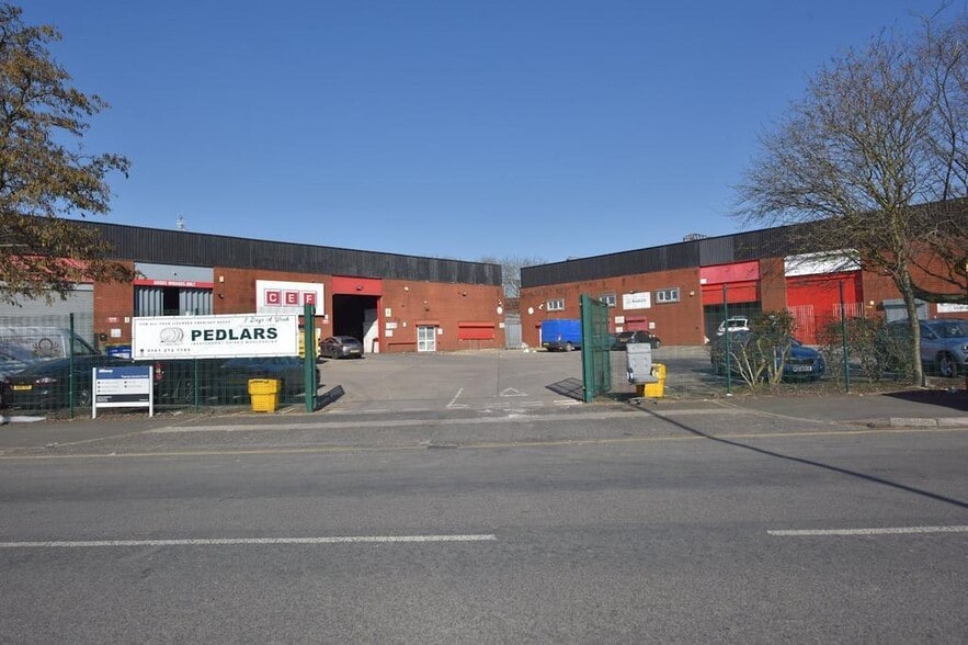 99 Higher Ardwick, Manchester to rent - Building Photo - Image 2 of 7