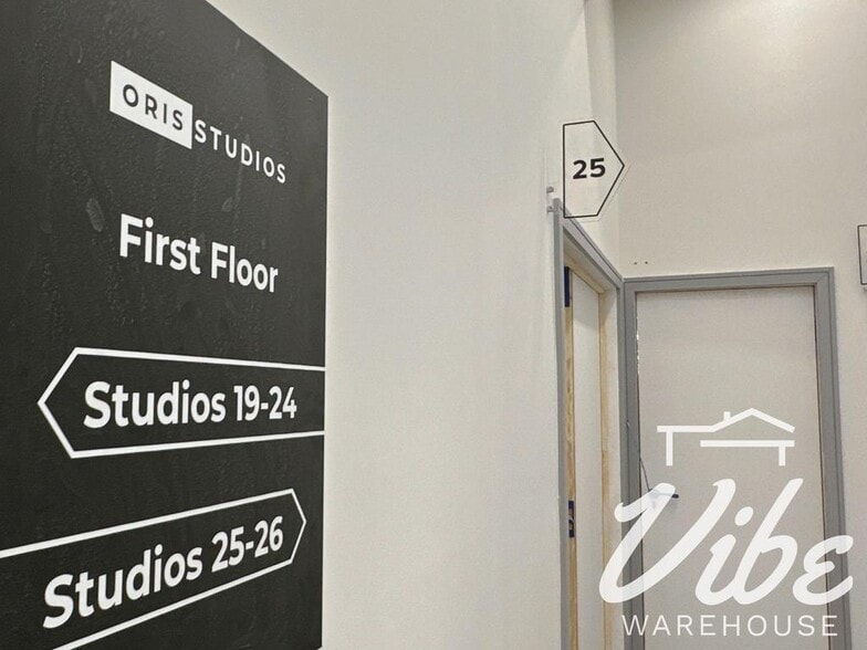 26 Grosvenor way, London to rent - Building Photo - Image 2 of 9