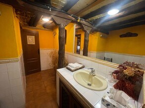 Retail in Becerril de la Sierra, Madrid to rent Interior Photo- Image 2 of 13