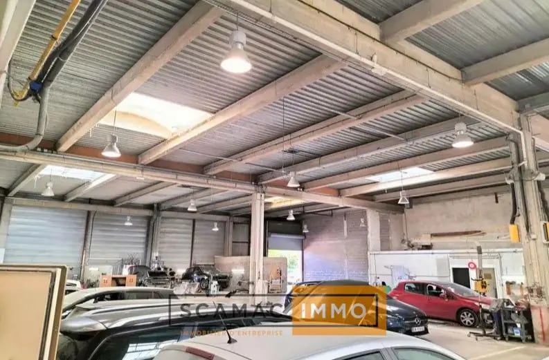 Office in Vitrolles to rent Building Photo- Image 1 of 6