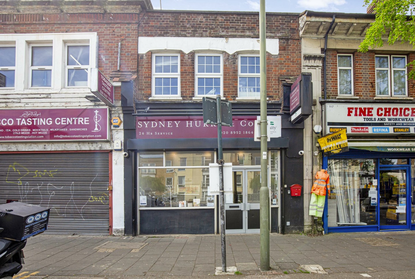 115 Burnt Oak Broadway, Edgware for sale Primary Photo- Image 1 of 13