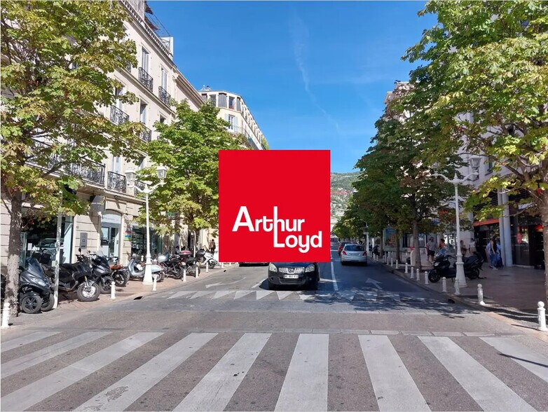Avenue Vauban, Toulon for sale - Building Photo - Image 1 of 5