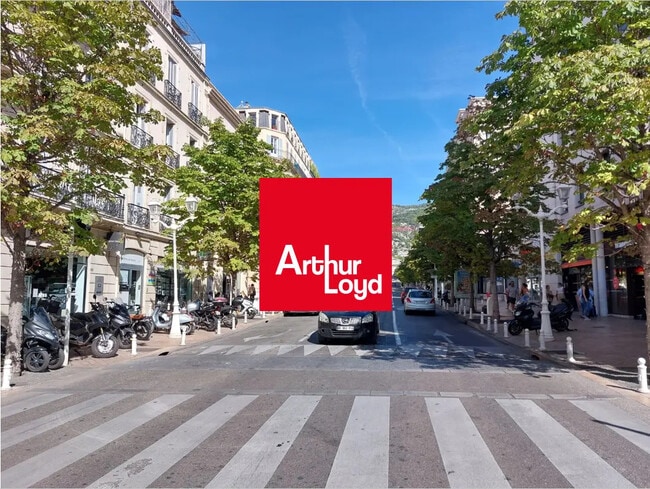 Vente Commerce 145 m²