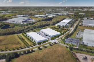 2050 Tradeport Dr, Orlando, FL to rent Building Photo- Image 2 of 4