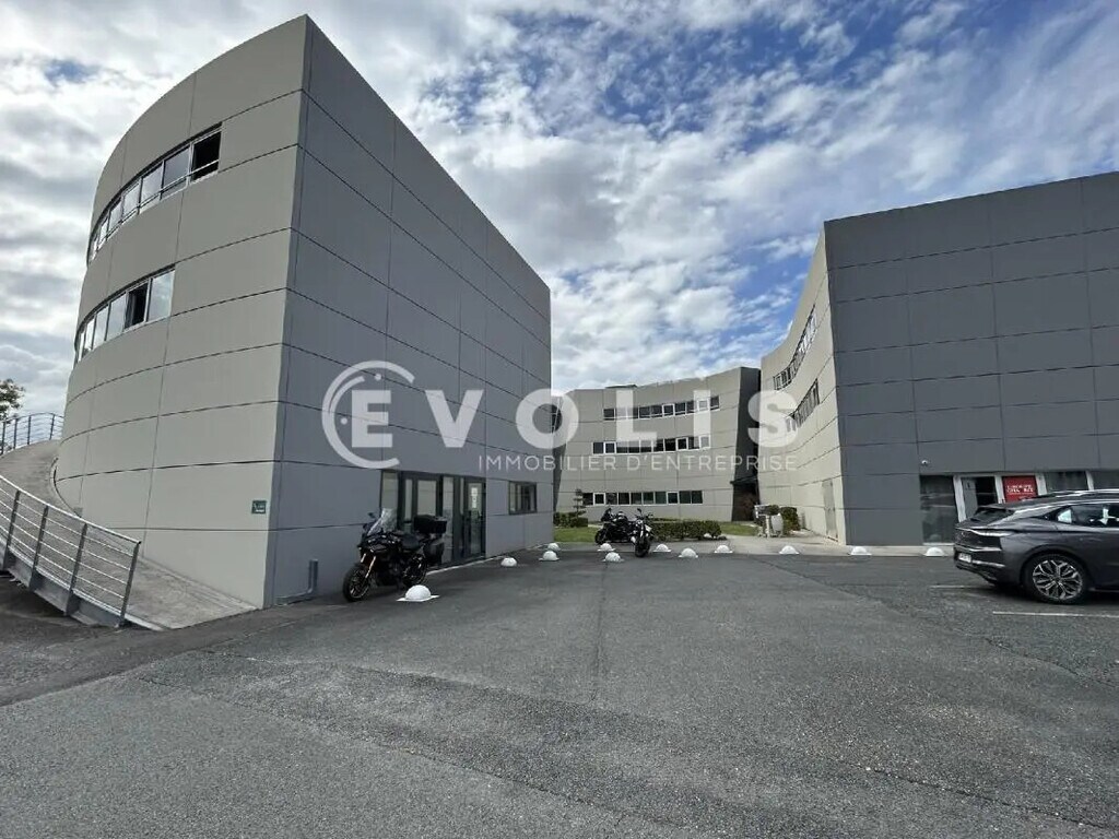 Location Bureaux 90 m² à 265 m² - Photo 1