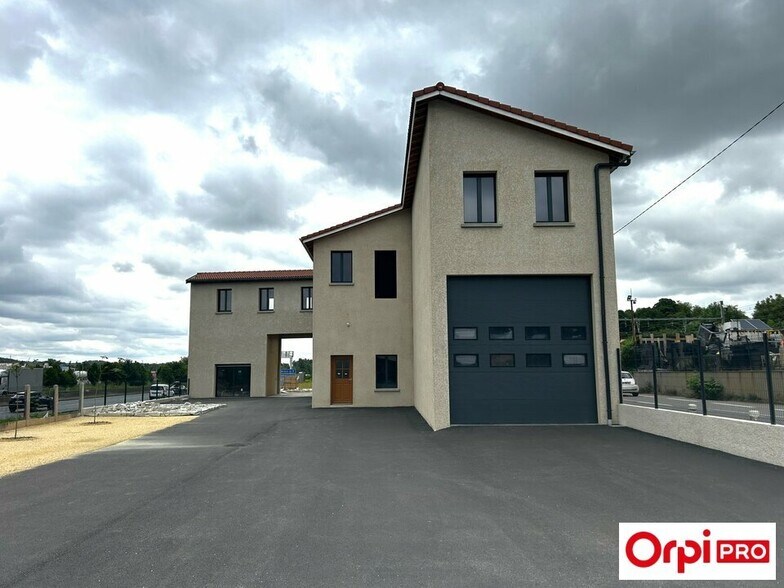 Office in Ternay to rent - Building Photo - Image 1 of 7
